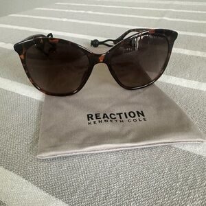 Kenneth Cole reaction tortoise sunglasses